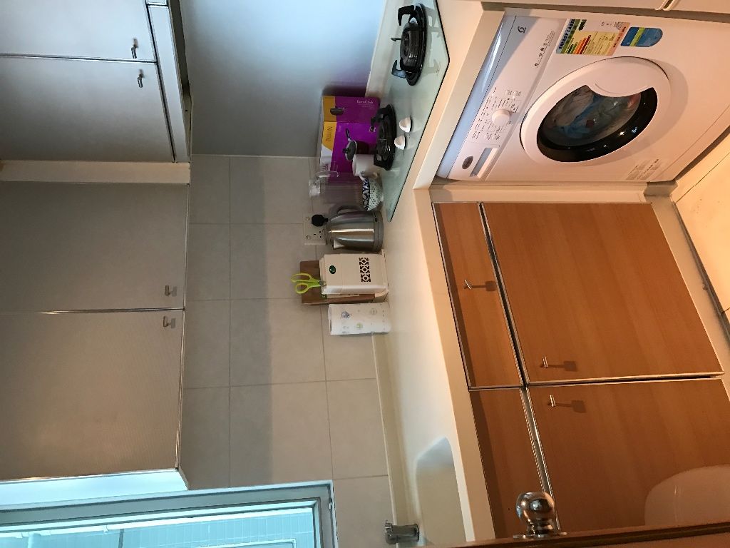 Master double bedroom in Metro Harbour View.  - 奧運 - 房間 (合租／分租) - Homates 香港