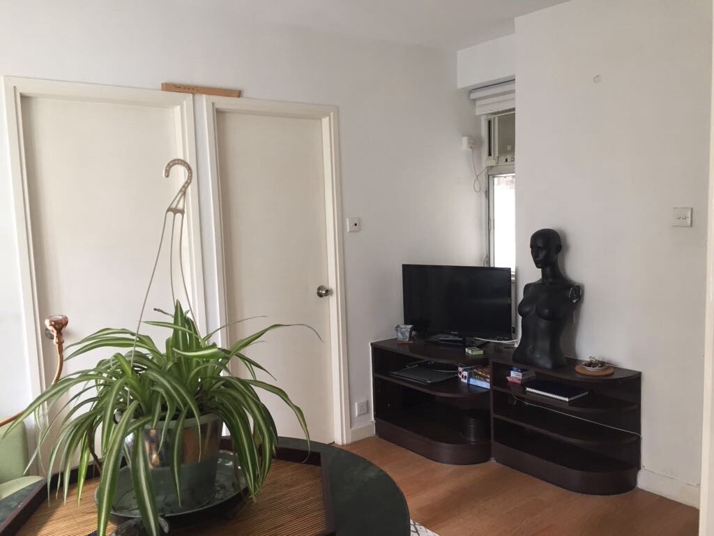 Single Fully Furnished Room 30 Seconds From Wan Chai MTR - 灣仔 - 房間 (合租／分租) - Homates 香港