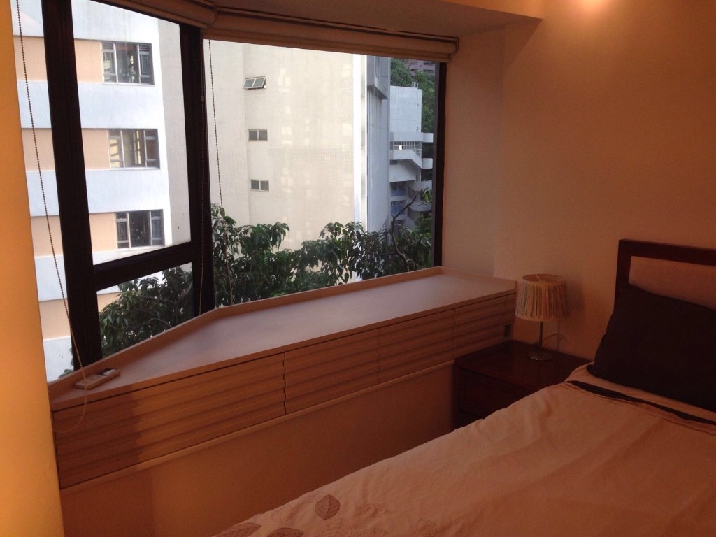 Spacious, double room available in Mid Levels/Sai Yung Pun - 西半山 - 房間 (合租／分租) - Homates 香港