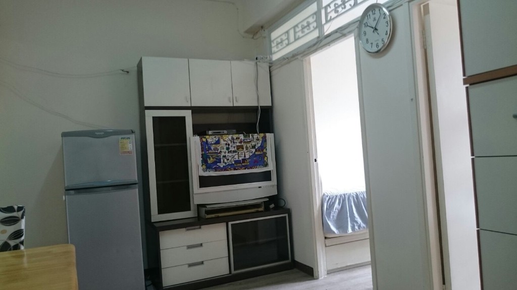 鰂魚涌靓裝修大單位兩房一廳，家居設施齊全近太古,Quarry Bay spacious flat with two rooms in Taikoo - 鰂魚涌 - 房間 (合租／分租) - Homates 香港