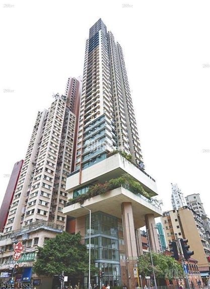 Apartment right next to MTR with pool and gym - 旺角/油麻地 - 住宅 (整間出租) - Homates 香港