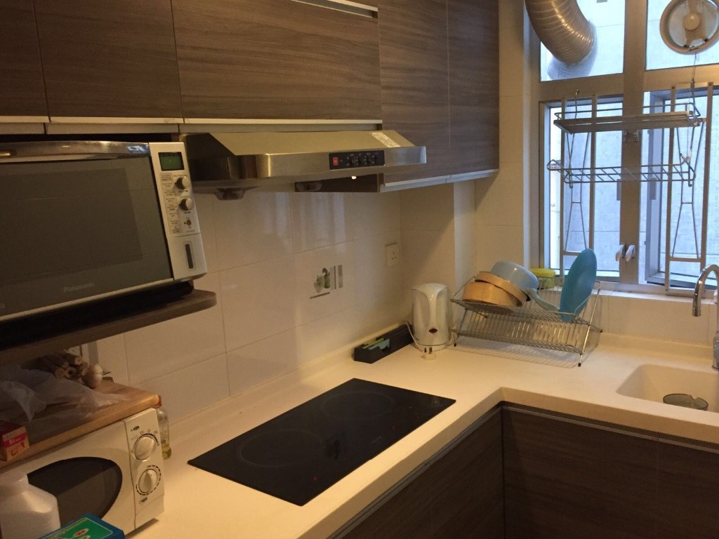 Single room in a spacious 2BR flat available now, great neighborhood! - 灣仔 - 房間 (合租／分租) - Homates 香港