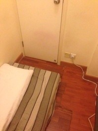 Small Room in Causeway Bay !!! available Now !!! - 銅鑼灣 - 房間 (合租／分租) - Homates 香港