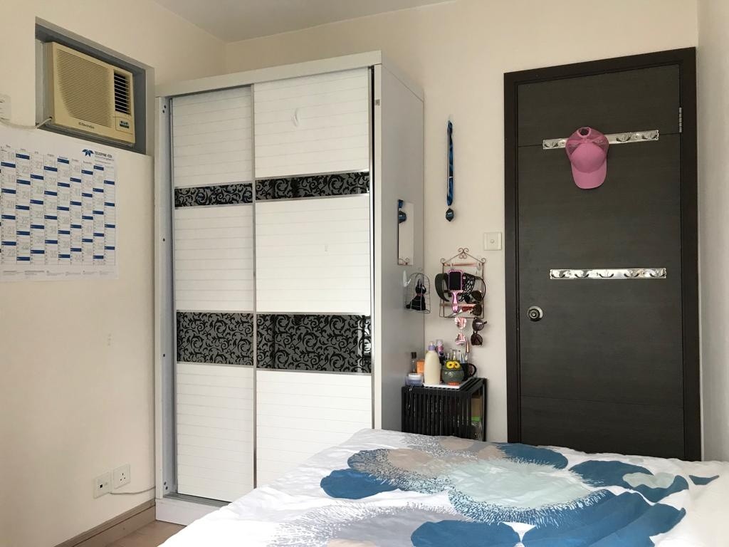 Single/Double Room in a Large 2BR Flat (Waterfront view) - 太古/西灣河 - 房間 (合租／分租) - Homates 香港