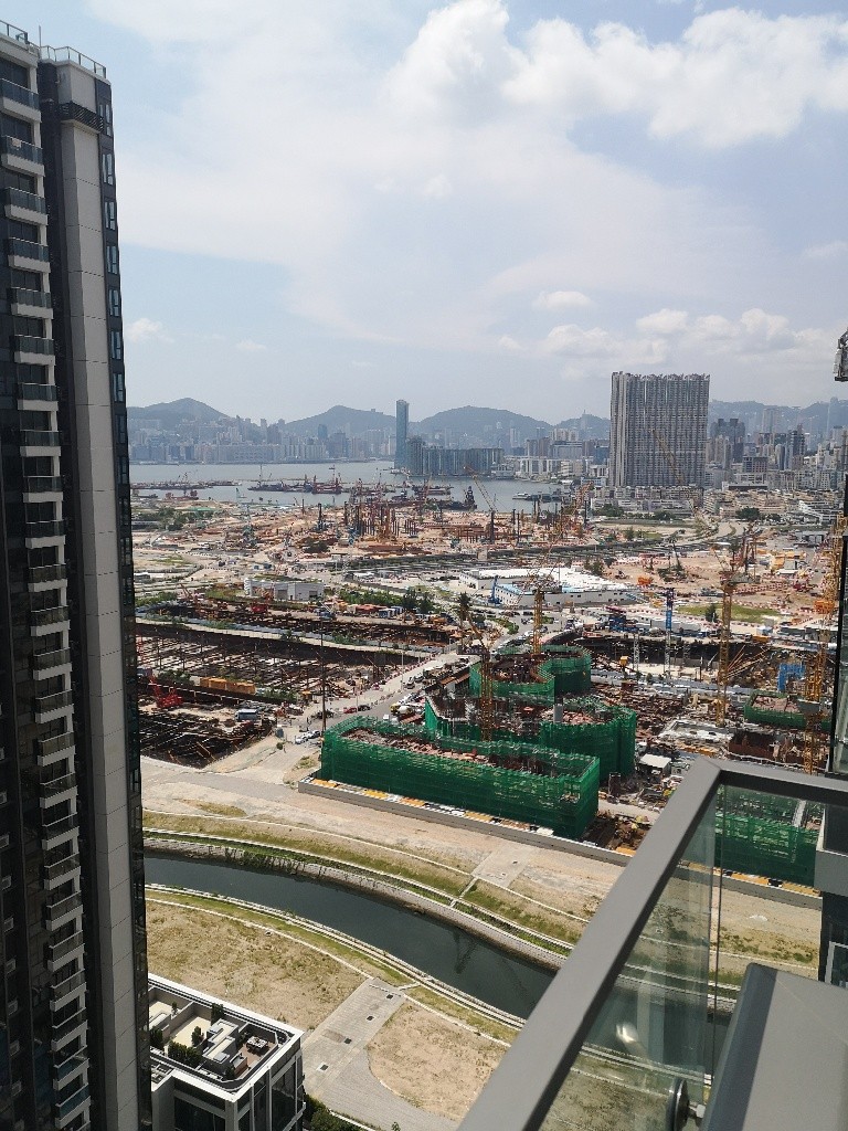 Kowloon Bay New Large Apartment  - 九龍灣 - 房間 (合租／分租) - Homates 香港