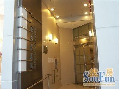 $6500 Paradise Square, single room, big balcony (No.3 Kwong Wa Street, Mongkok) girls only限女生。近旺角东地铁站，百利达广场两室一厅有阳台-大房。（有家具）可拎包即刻起租 - 旺角/油麻地 - 房間 (合租／分租) - Homates 香港