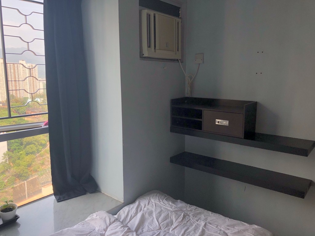 Nice quiet room above Tai Po Market MTR Station for flat share , brand-new bed and mattress, maid service inclusive  - 大埔/太和 - 房間 (合租／分租) - Homates 香港