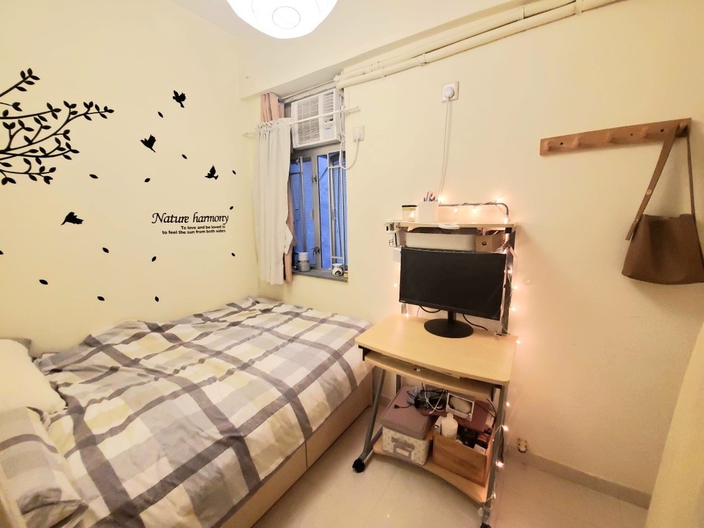 Spacious Room available in Wanchai for HKD6400 - 灣仔 - 房間 (合租／分租) - Homates 香港