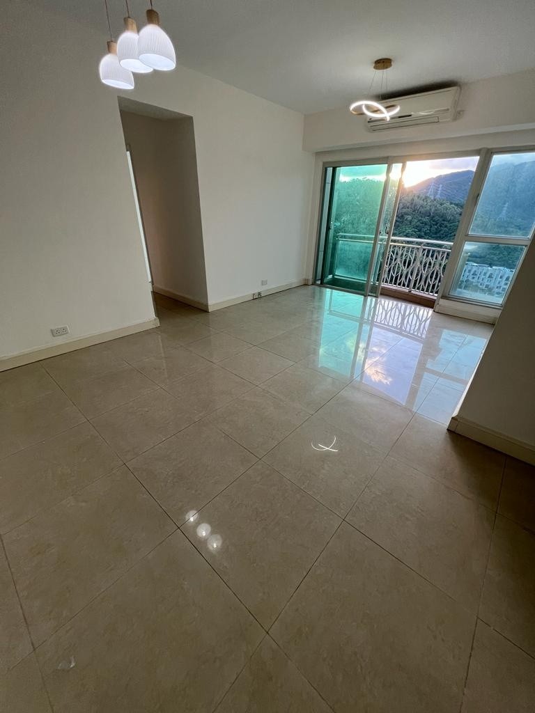 Room in condo in Tai Wai - 沙田/火炭 - 房間 (合租／分租) - Homates 香港