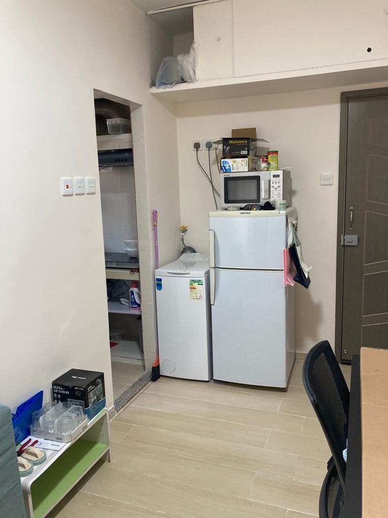 兩房單位一空房 287呎 旺角 全新裝修 分租 合租 性別不限 高層有𨋢 包水電 三面大窗 四通八達 乾淨安靜 空氣流通  - 旺角/油麻地 - 房间 (合租／分租) - Homates 香港