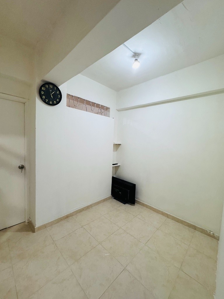 B016C  No lift Chinese Building Coliving space  - Sham Shui Po - Bedroom - Homates Hong Kong
