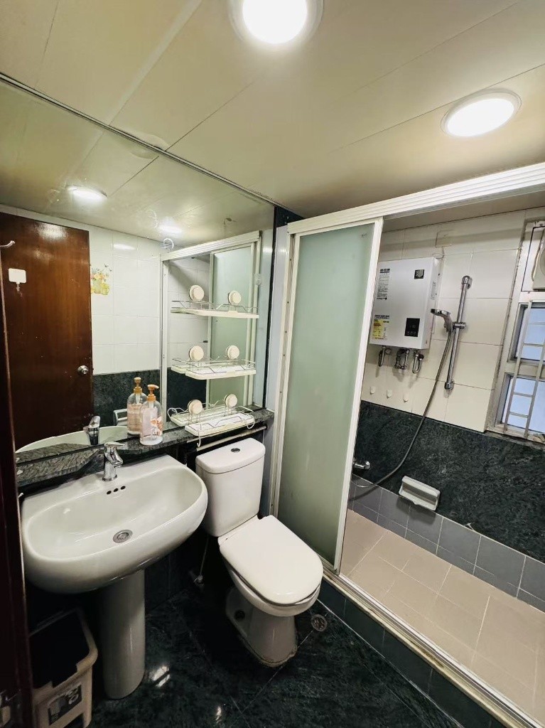 F013 Sheung Shui Centre Coliving space near MTR  - 上水 - 房間 (合租／分租) - Homates 香港