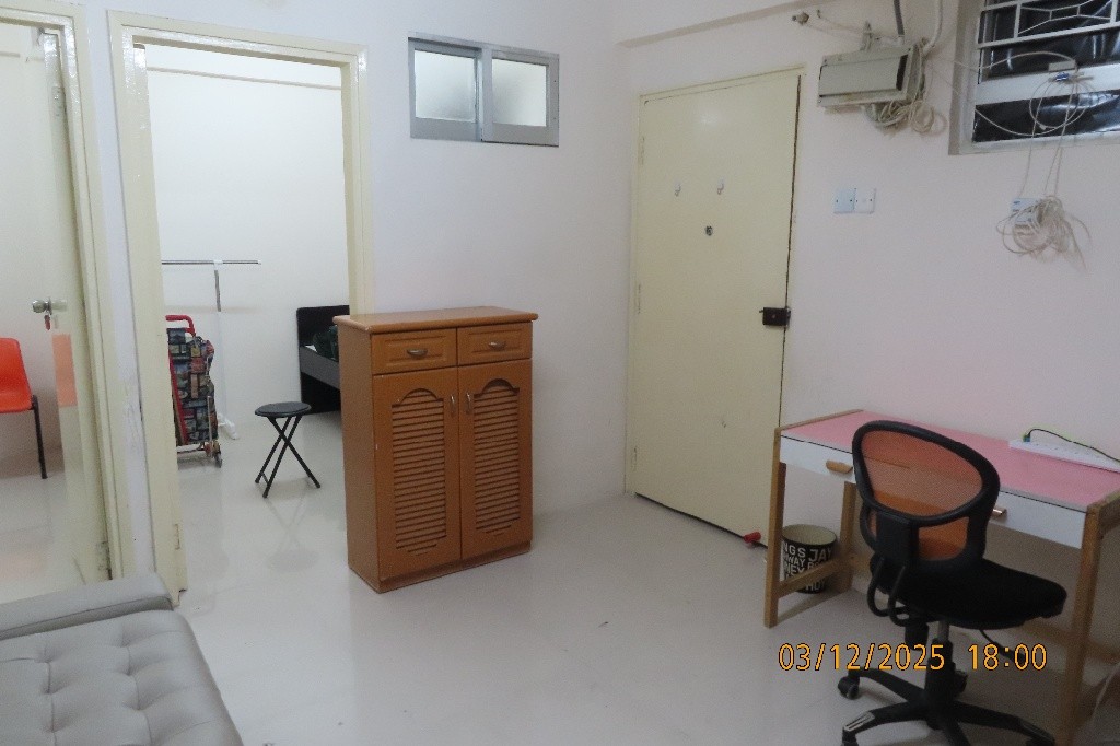 黃大仙，金鳳樓，中層2房廳。實用 374方尺。有家電及稼私。全包：$12,500。  - 黄大仙 - 住宅 (整间出租) - Homates 香港