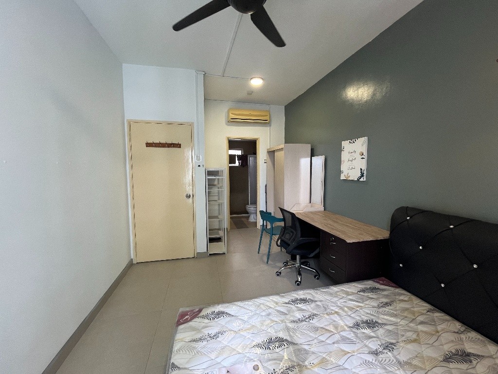 Kuchai Avenue Master Room for Rent | Walking Distance to MRT -  - Bedroom - Homates Malaysia