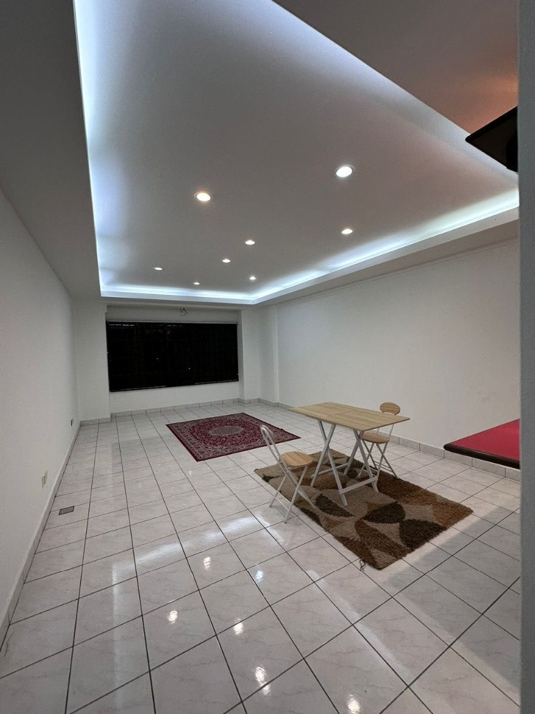 Room to rent Middle Room Bayu Tasik Condominium -  - Bedroom - Homates Malaysia