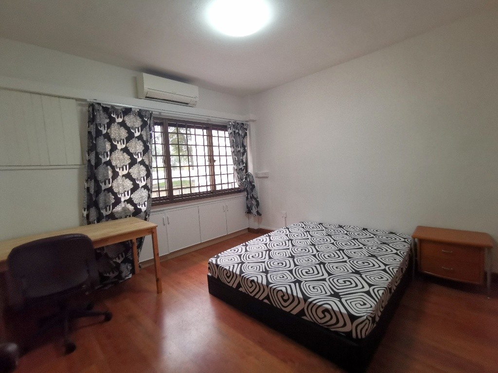 Immediate Available - Common Room/FOR 1 PERSON STAY ONLY/Private Bathroom/Include Utilities/Wifi/Aircon/No Agent Fee/Light Cooking Allowed/Washing Machine - Caldecott 加利谷 - 整个住家 - Homates 新加坡