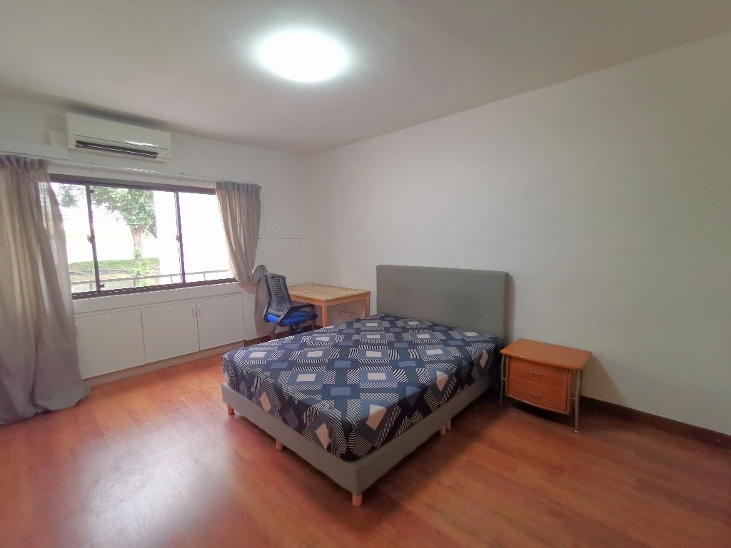 Immediate Available - Common Room/FOR 1 PERSON STAY ONLY/Private Bathroom/Include Utilities/Wifi/Aircon/No Agent Fee/Light Cooking Allowed/Washing Machine - Caldecott 加利谷 - 分租房間 - Homates 新加坡