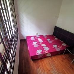 Available 02 Sep - Common Room/FOR 1 PERSON STAY ONLY/2 Shared Bathroom/Include Utilities/Wifi/Aircon/No Agent Fee/Light Cooking Allowed/Washing Machine - Caldecott - Bedroom - Homates Singapore
