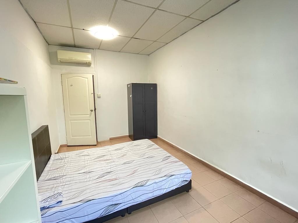 Available immediate - Common Room/FOR 1 PERSON STAY ONLY/ Wifi/ Air-con/No owner staying/No Agent Fee/Cooking allowed/Lavender MRT, Bugis MRT - Lavender 劳明达 - 分租房间 - Homates 新加坡