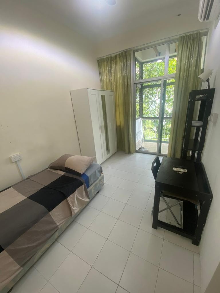 Available 12 Nov - Common Room/Strictly Single Occupancy/Wifi/Aircon/no Owner Staying/No Agent Fee/Cooking allowed/Near Lorong Chuan MRT MRT/Serangoon MRT  - Sengkang - Bedroom - Homates Singapore