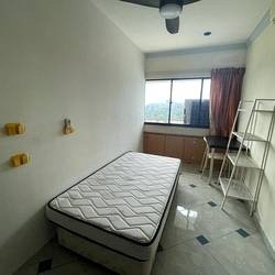 Available 27 May - Common Bedroom/ 1 or 2 person stay/No owner Staying/Cooking Allowed/No Agent Fee/Near MRT Queenstown/Redhill/Labrador Park - Queenstown - Bedroom - Homates Singapore