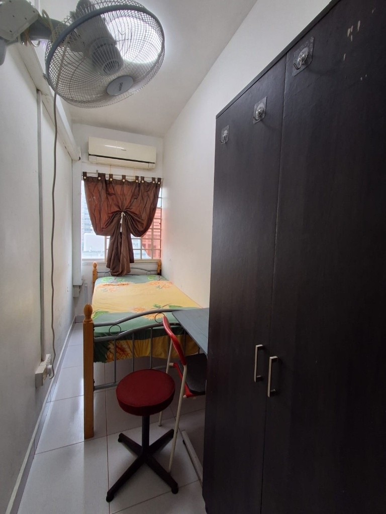 EAST GROVE Common Room/no Owner Staying/No Agent Fee/Cooking allowed/Kembangan MRT / Bedok MRT/ Eunos  MRT/ Available Immediate - Kembangan - Bedroom - Homates Singapore
