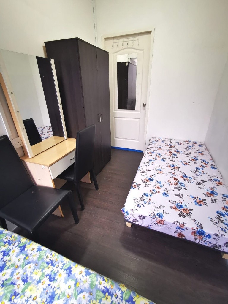 EAST GROVE Common Room/no Owner Staying/No Agent Fee/Cooking allowed/Kembangan MRT / Bedok MRT/ Eunos  MRT/ Available Immediate - Kembangan - Bedroom - Homates Singapore