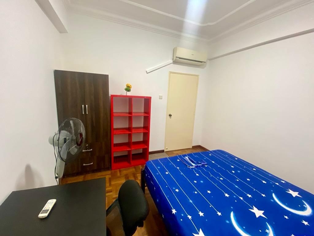 SUMMER GREEN 3 Toa Payoh/ Boon Keng / Novena MRT/ Available Immediate/ Min 3 - 12 Month Rental / Include utilities / No owner stay - Novena - Bedroom - Homates Singapore