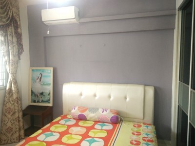 Near NUS, Large Common Room, 5-10 min Walk to Campus - 120611