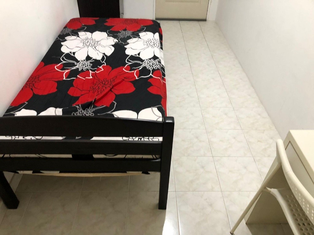 Available On 8 Aug - Common Room/FOR 1 PERSON STAY ONLY/Aircon/Wifi/No owner staying/No Agent Fee/Cooking allowed/ Novena MRT/ Toa Payoh MR / Boon Keng/ Thomson MRT  - Novena 诺维娜 - 分租房间 - Homates 新加坡