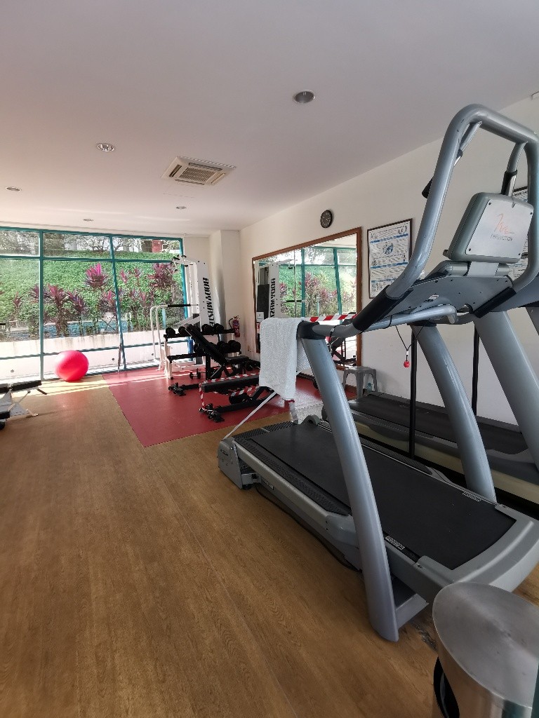Common Room / Near Clementi, Dover &amp; Buona Vista MRT / 1 Pax Stay / Available 11 Oct / No Owner Stay - Bukit Merah - Flat - Homates Singapore