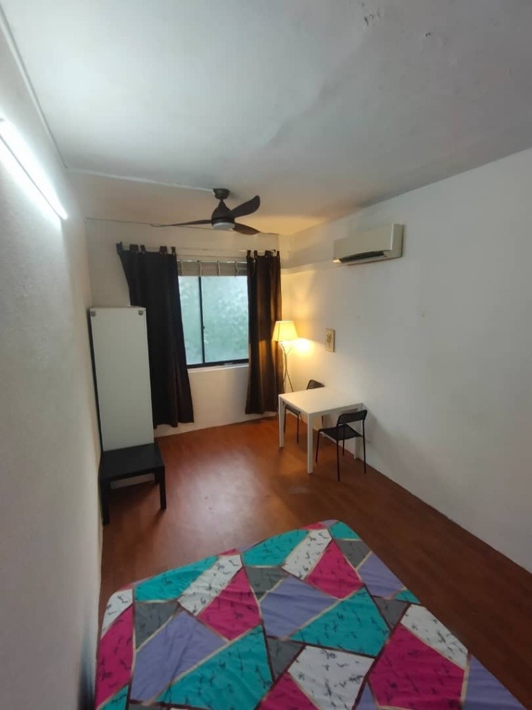 Room for Rent / Tiong Bahru MRT / Common Room / 1 Pax Stay / Available Immediate / RM1 - Tiong Bahru - Flat - Homates Singapore