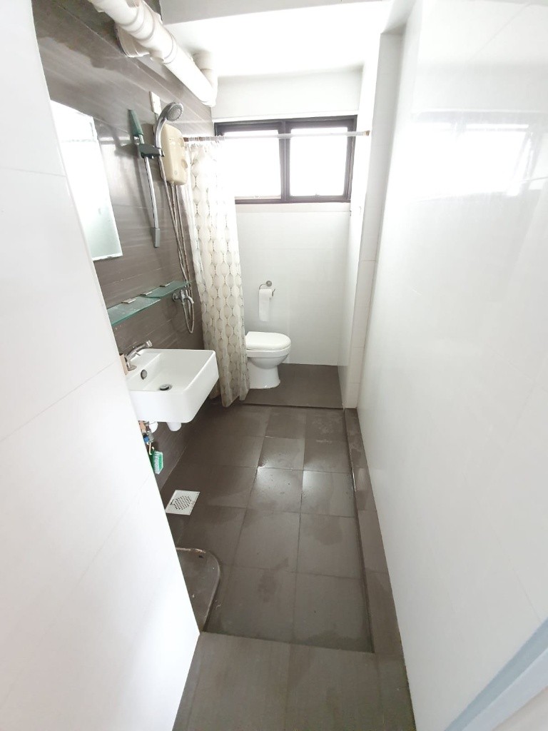 ROOM FOR RENT AT 10E BRADDELL VIEW #15-19 - Toa Payoh 大巴窑 - 整个住家 - Homates 新加坡