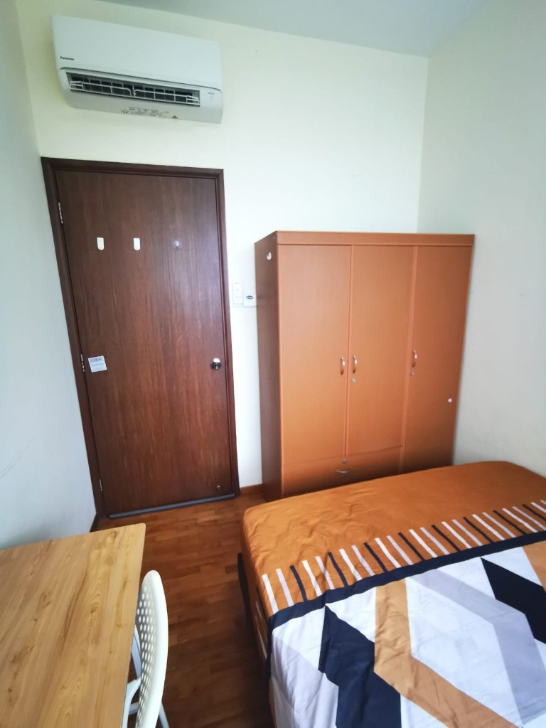Available Dec 01/Common Room/Near Toa Payoh, Novena MRT/No Owner Staying/Fully Furnished with Bed/Wardrobe/WIFI/Air-con - Novena 諾維娜 - 分租房間 - Homates 新加坡