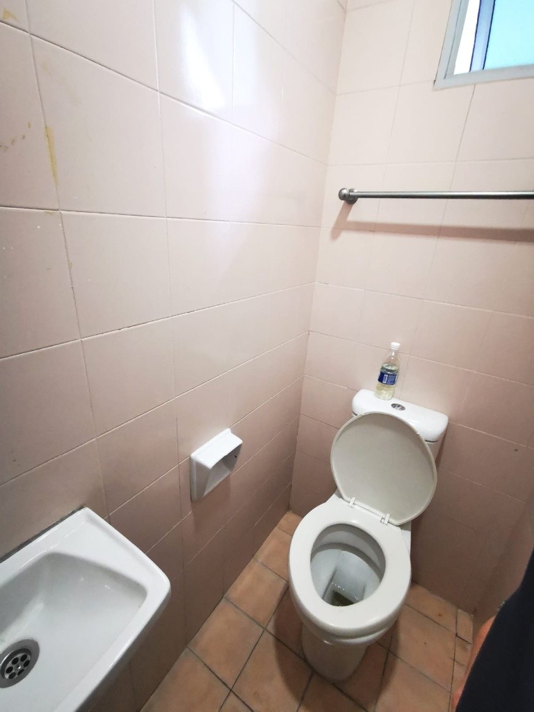 Available Immediate/Common Room/Near Toa Payoh, Novena MRT/No Owner Staying/Fully Furnished with Bed/Wardrobe/WIFI/Air-con - Toa Payoh 大巴窯 - 分租房間 - Homates 新加坡