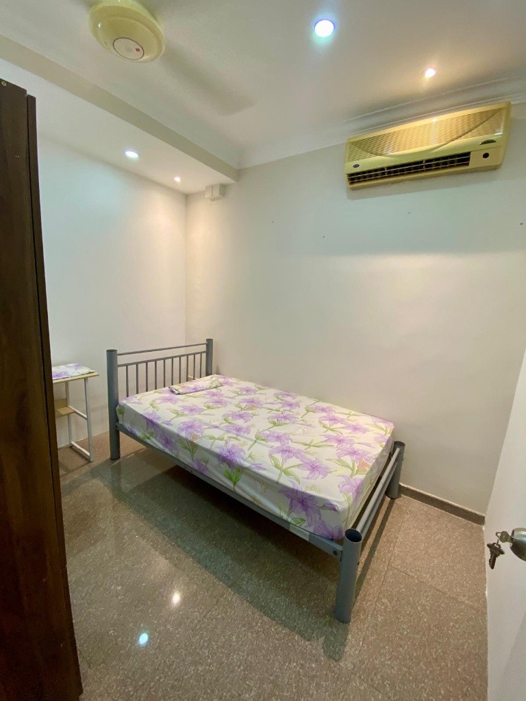Room for rent / Kembangan MRT | Eunos mrt / Common room / 1-2 pax stay/ Available 15 Jan - Eunos 友諾士 - 整個住家 - Homates 新加坡