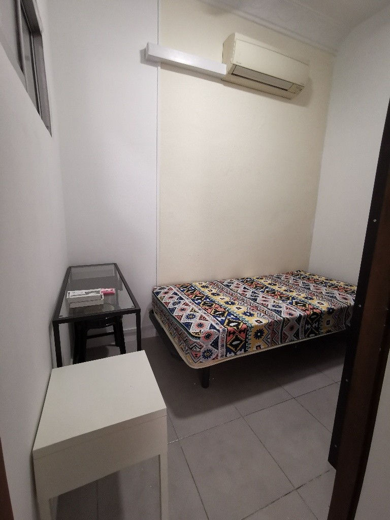 Room For Rent - Somerset, Newton,Dhoby Ghaut MRT/ Common room / 1 pax stay / Available﻿ Immediately - Toa Payoh 大巴窯 - 整個住家 - Homates 新加坡