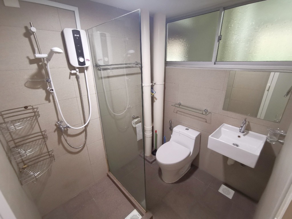 Room for rent/ Boon Lay, Celementi / Common room / 1-2 pax stay / Available Immediately - Boon Lay 文禮 - 分租房間 - Homates 新加坡