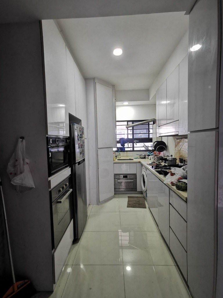Available﻿ immediately - Common Room/Include Utilities/Wifi/Aircon/No Agent Fee/Light Cooking Allowed/Washing Machine - Toa Payoh 大巴窑 - 分租房间 - Homates 新加坡