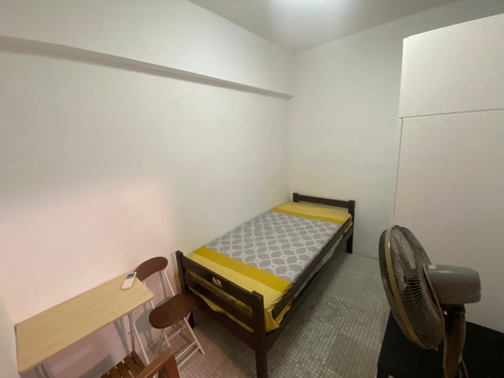 Available﻿ 5 June - Common Room/Include Utilities/Wifi/Aircon/No Agent Fee/Light Cooking Allowed/Washing Machine - Braddell - Bedroom - Homates Singapore