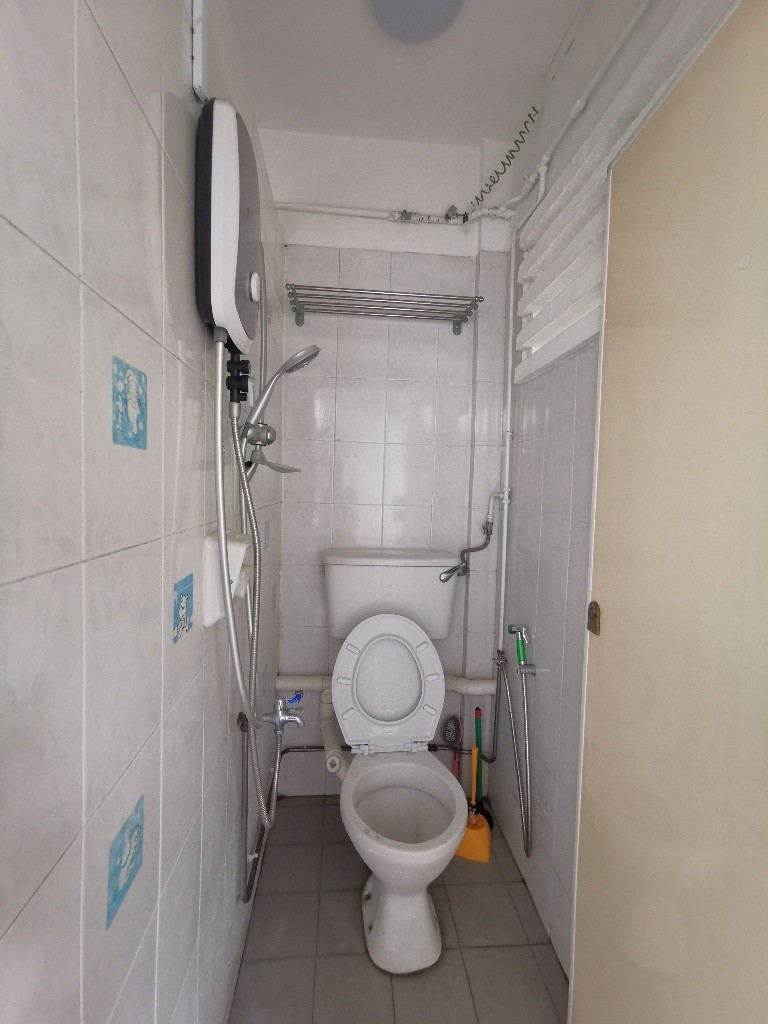 Available﻿ Jul 20 - Common Room/Include Utilities/Wifi/Aircon/No Agent Fee/Light Cooking Allowed/Washing Machine - Toa Payoh 大巴窯 - 整個住家 - Homates 新加坡