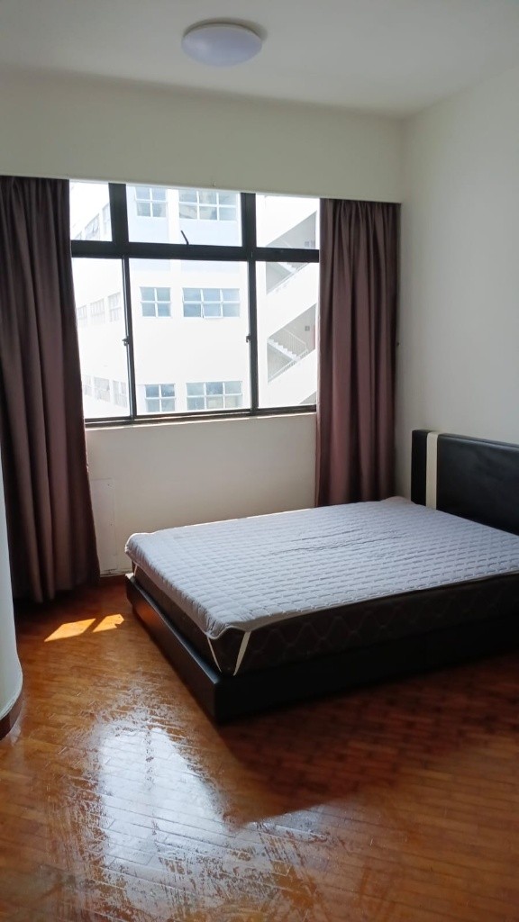 Room for rent / TOA PAYOH, NOVENA MRT / Master room / 1pax stay / Available Immediately - Toa Payoh 大巴窯 - 分租房間 - Homates 新加坡