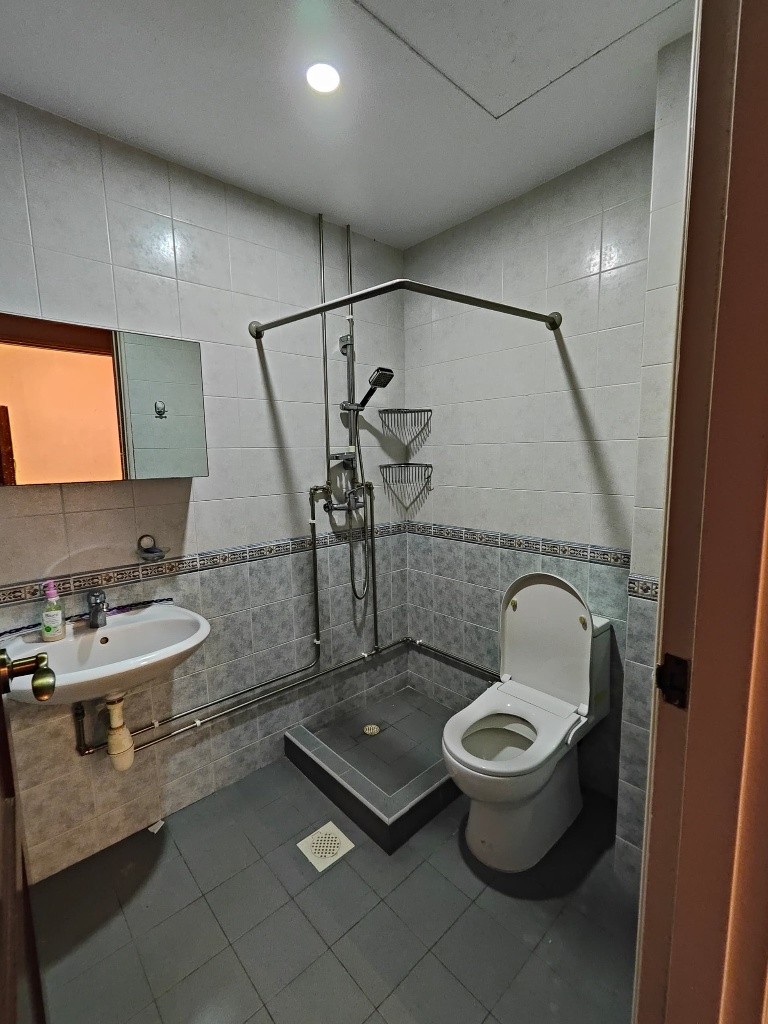 Room for rent / Kembangan MRT / Classic room / 1pax stay / Available 26 October - Eunos 友諾士 - 整個住家 - Homates 新加坡