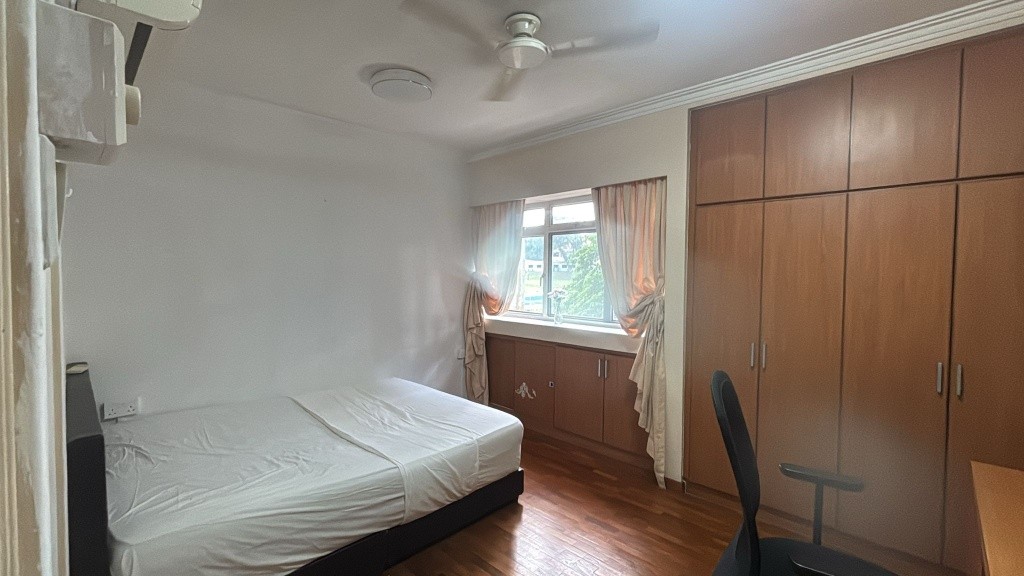 Room for rent / CLEMENTI / Common room / 1-2 pax stay / Available NOV 6 - Clementi 金文泰​​ - 分租房間 - Homates 新加坡