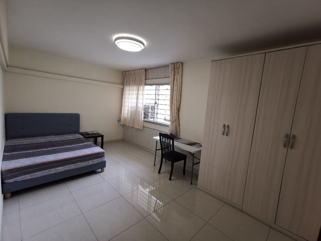 Room for rent / Jurong East / Common room / 1-2 pax stay / Available NOV 12 - Clementi 金文泰 - 整个住家 - Homates 新加坡