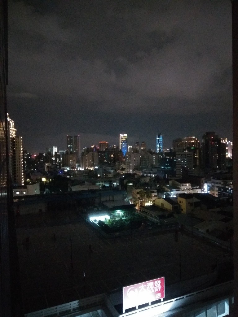 台中市 北區 獨立門牌 台水電 電梯大樓  位於14樓 權狀9.41坪 有獨立陽台通風採光好 獨曬獨洗 不會淋雨  - North - Studio - Homates Taiwan