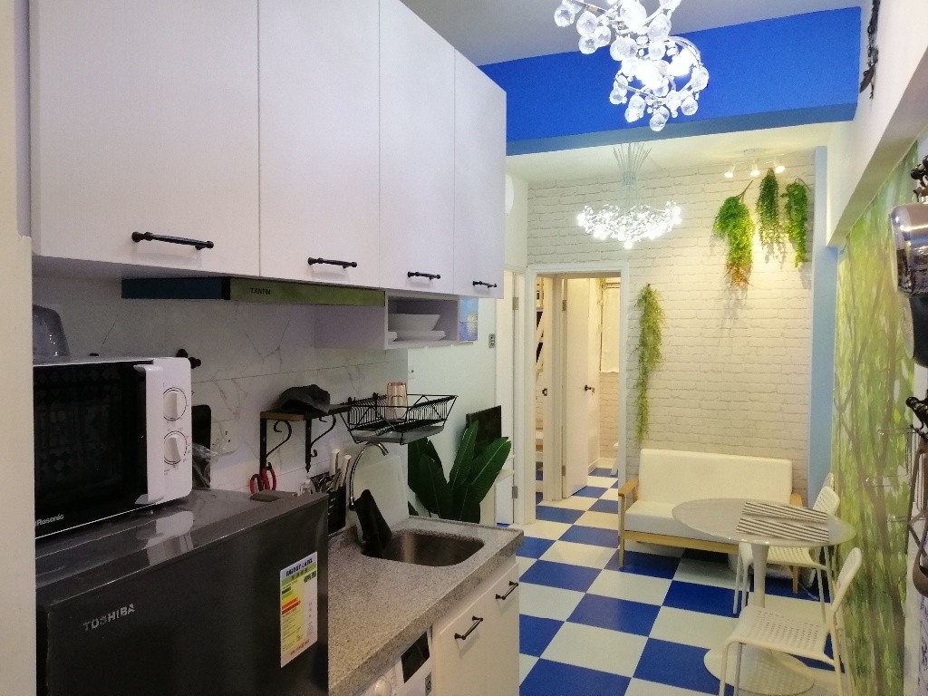 New refurbished shared apartment. 2 mins walk from  SSP staton Move in with your suitcase. - 深水埗 - 房间 (合租／分租) - Homates 香港