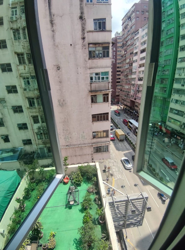 油麻地寶翠大廈 $5500(男生共居)Yau Ma Tei Coliving(Big room) - Mong Kok/Yau Ma Tei - Bedroom - Homates Hong Kong