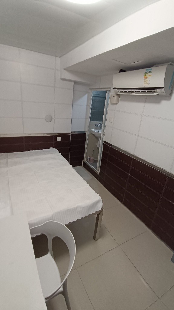 D03尖沙咀重慶大廈合租 共用厨房 獨立廁所 - Ho Man Tin/Kings Park - Bedroom - Homates Hong Kong