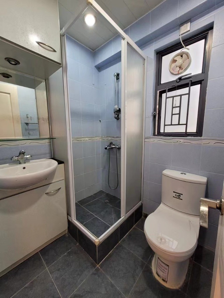 F016 Ma On Shan Female Coliving Space ( private Toilet @ Room)- RmD - 馬鞍山 - 房間 (合租／分租) - Homates 香港